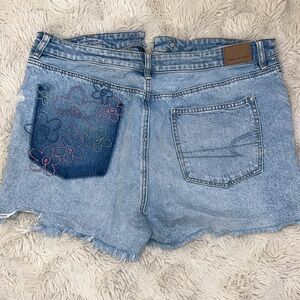 American Eagle Floral Pocket Mom Denim Short